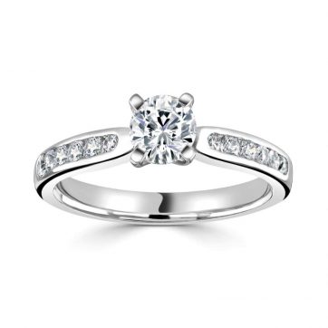 Platinum Brilliant Cut engagement ring